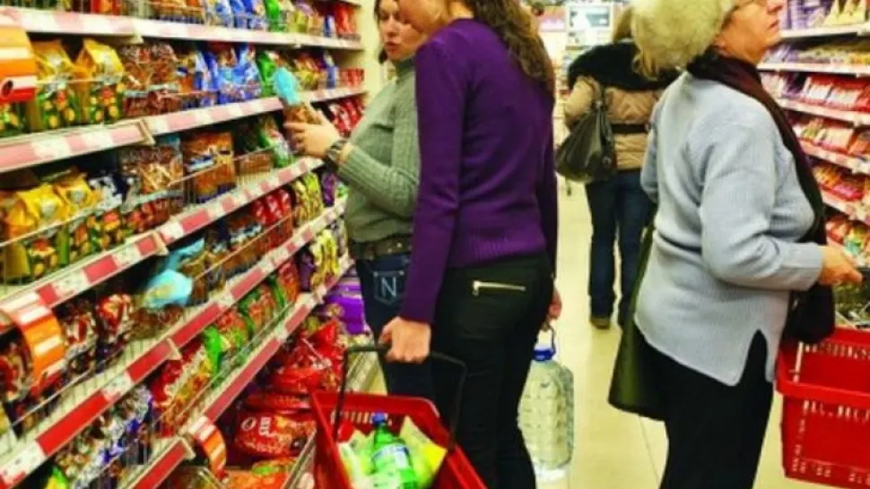 Trucurile prin care supermarketurile te păcălesc să cumperi mai mult. La ce să fii atent, ca să nu ajungi cu portofelul gol la ieșirea din magazin
