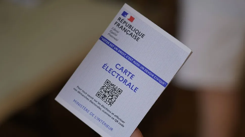 Alegeri legislative Franța. Extrema dreaptă conduce detaşat: unde se situează tabăra lui Macron - SONDAJE