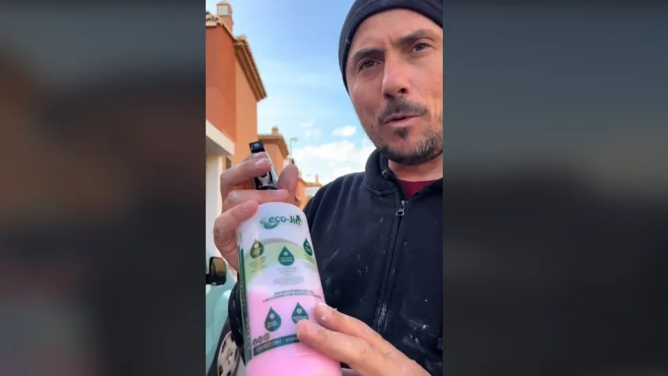 "Schema românească" prin care un influencer inventiv face bani în Spania. Videoclipul are milioane de vizualizări pe TikTok