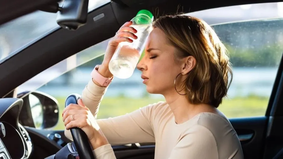 Sortimentul de apă care te poate lăsa fără permisul auto. Conține un ingredient care dă un rezultat fals pozitiv la controalele Drug Test
