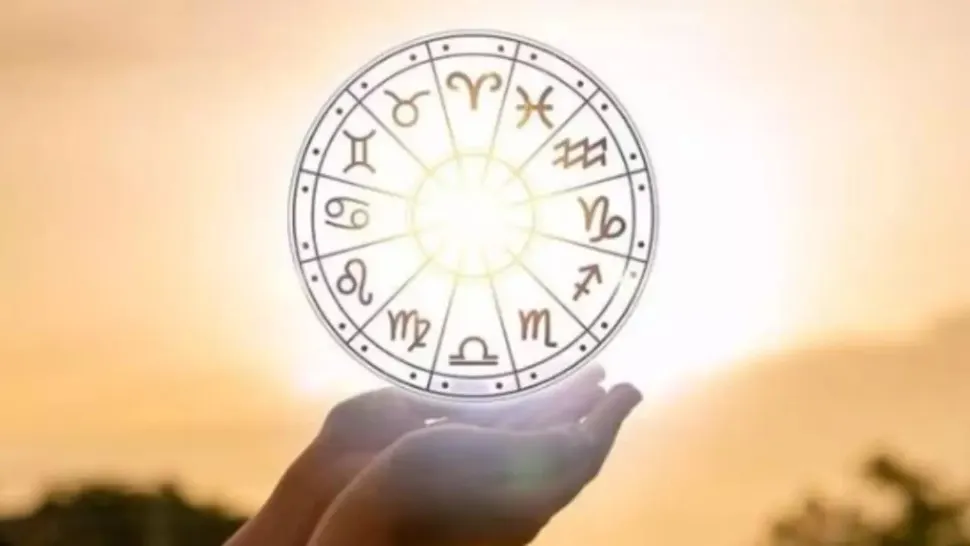 Horoscopul lunii AUGUST 2024. Luna schimbărilor, în care zodiile vor fi împinse de la spate de astre să aducă revoluția în viețile lor