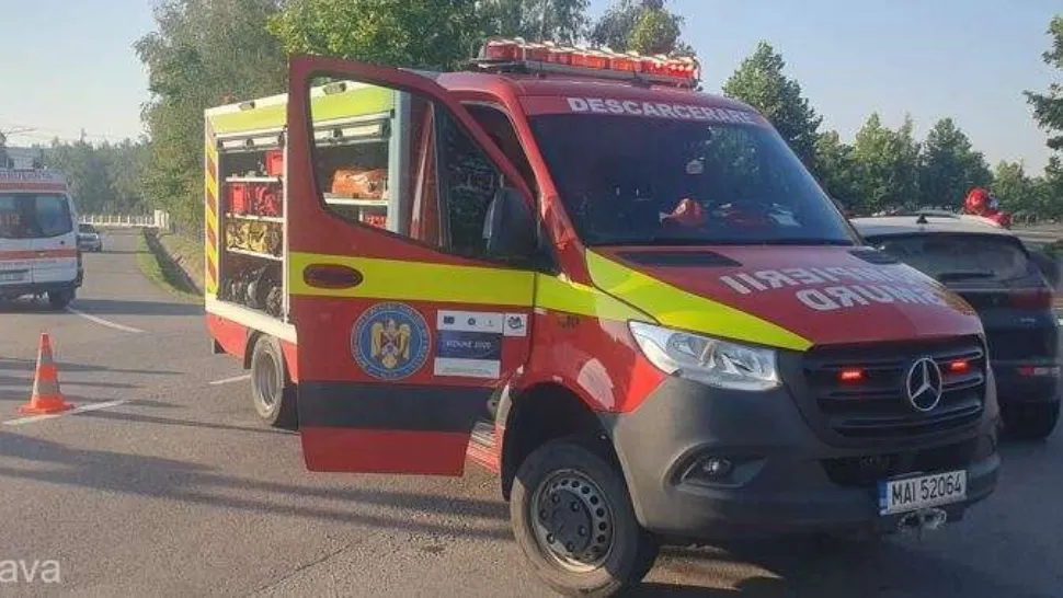 Accident rutier în localitatea Măriței, Suceava.  Intervenție contracronometru a echipei de descarcerare. Patru răniți au necesitat spitalizare