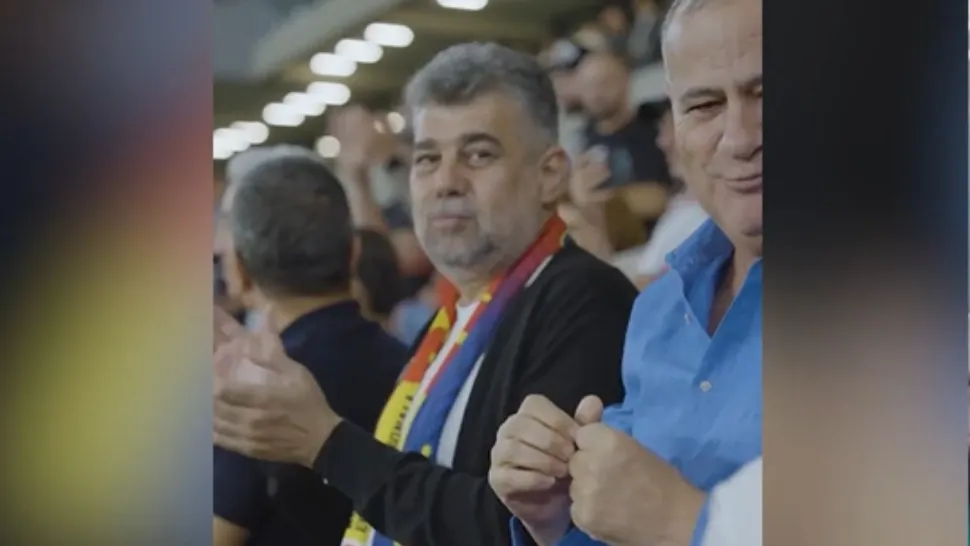 Lovitură de imagine în scandalul pensiilor: Ciolacu, filmat pe stadion. Cine l-a însoțit la meci pe liderul PSD VIDEO
