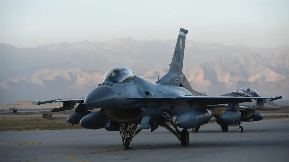 România va plăti 180 de milioane de dolari pe rachete pentru avioanele americane F-16