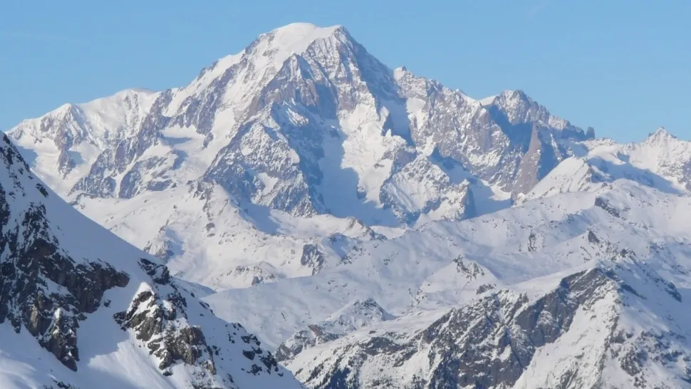 Cinci schiori au murit în Munții Alpi din cauza avalanșelor