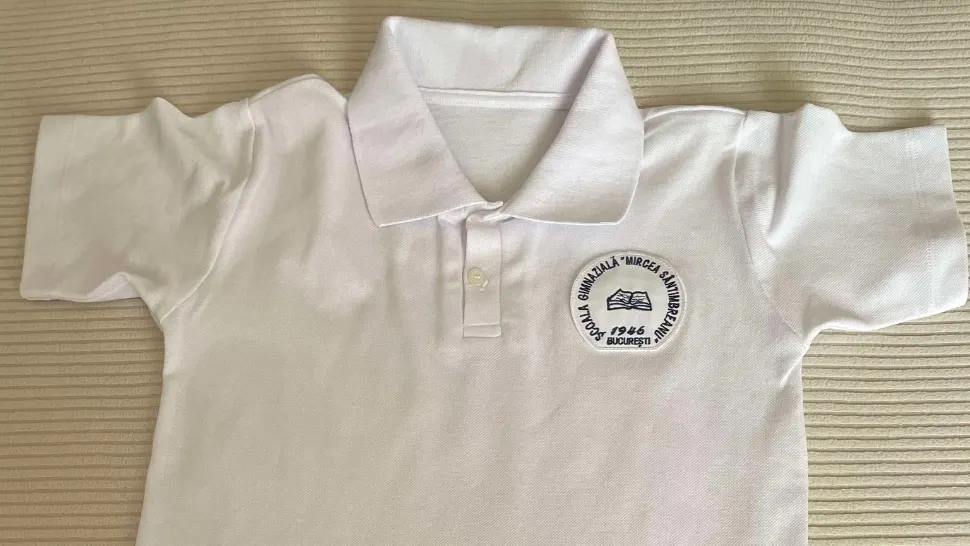 Sunt sau nu sunt obligatorii uniformele școlare? Prevederile legale care nu îi obligă pe elevi să vină mereu în uniformă