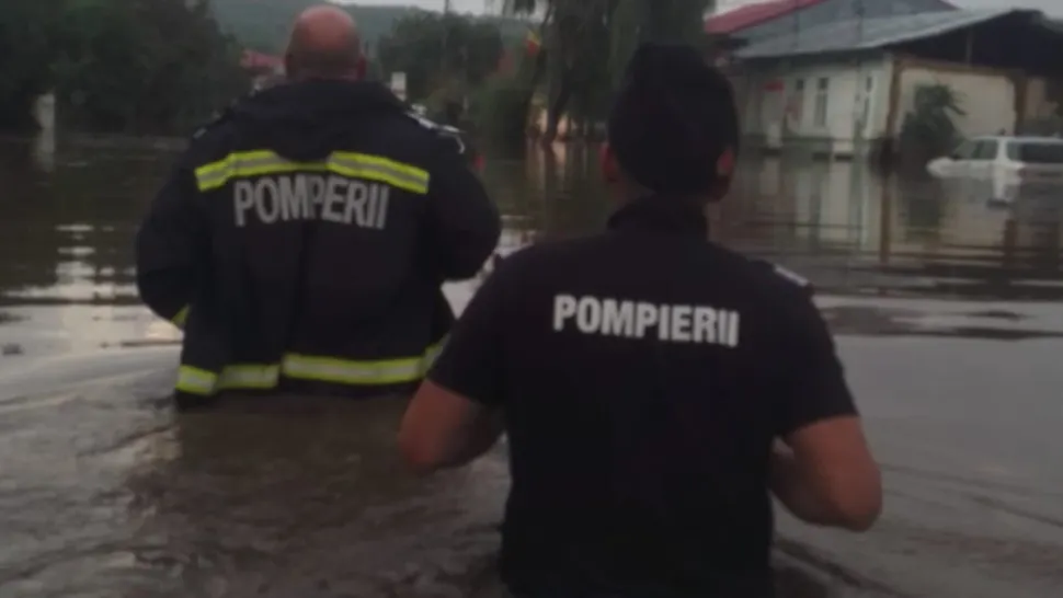 Apele Române: În Vaslui a plouat cât pentru un an. Inundații precum în Galaţi, o dată la 100 de ani
