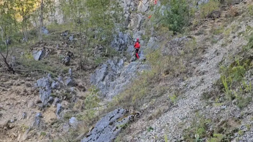 Intervenție contracronometru pe munte. Un bărbat a făcut AVC - VIDEO