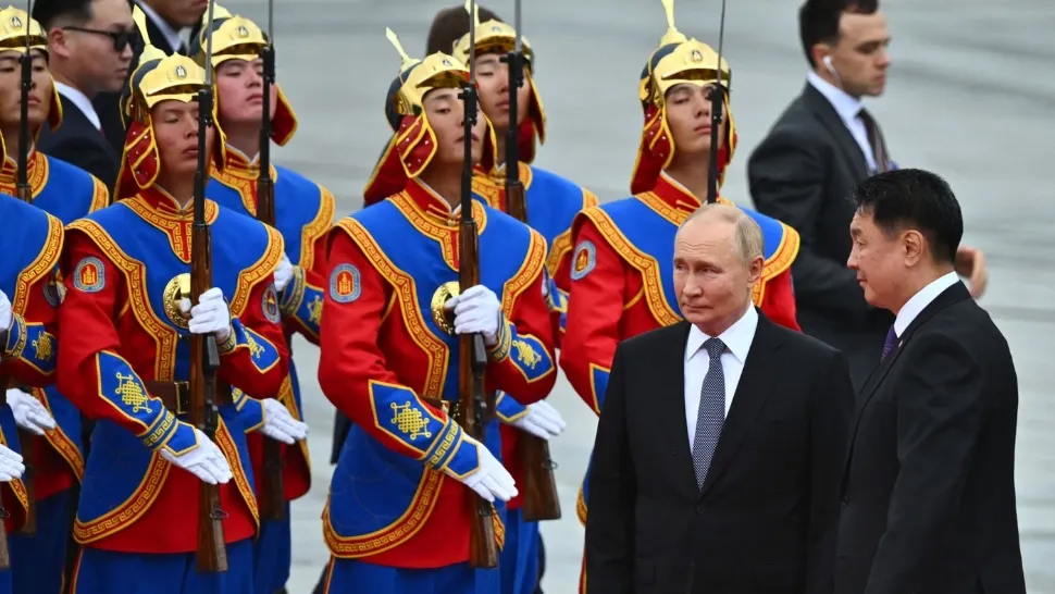 Vladimir Putin, sfidare MAXIMĂ pentru Occident. A fost primit în Mongolia cu cele mai înalte onoruri, în loc de cătușe - VIDEO