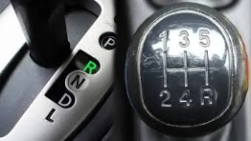 Ce mașină consumă mai mult: manuală sau automată? Un expert explică diferența