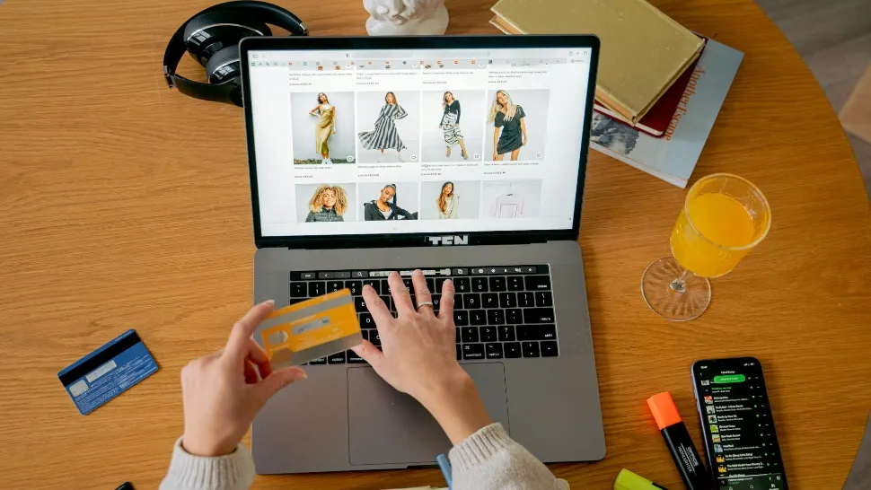 Economisește la cumpărăturile online folosind codurile de reducere de pe Couponiada.ro (P)