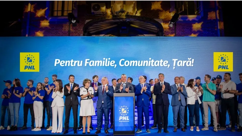 „România prosperă și sigură”. Nicolae Ciucă își lansează programul prezidențial: Vedem ascensiunea populismului și extremismului în Europa. Valorile democratice sunt amenințate. În România, această amenințare are un nume, coaliția toxică dintre PSD și AUR