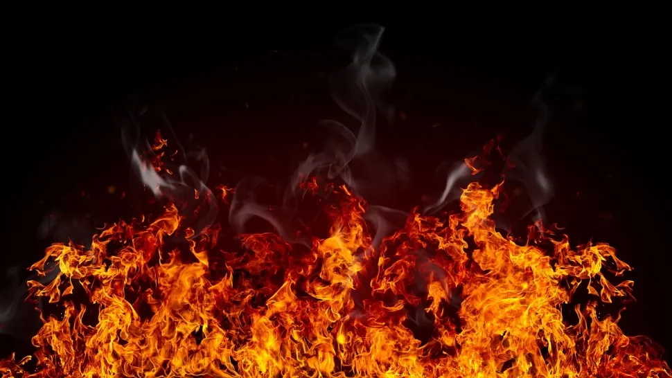 Incident grav în Arad: Un bărbat și-a dat foc în scara unui bloc