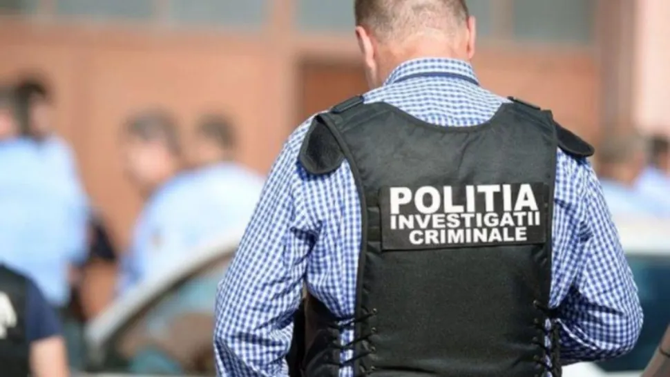 Cadavrul unei femei, găsit pe un câmp din Sectorul 5. Ipoteza luată în calcul de polițiști: cine ar fi victima