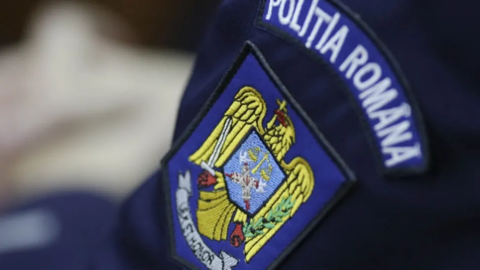 Rețea destructurată de polițiști: autoturisme de lux furate din Europa, revândute în România