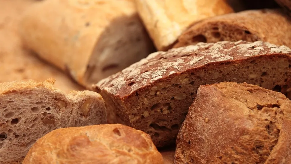 Alertă alimentară în România! Pâine retrasă din magazine. Ce trebuie să facă românii care au cumpărat aceste sortimente, conform ANSVSA