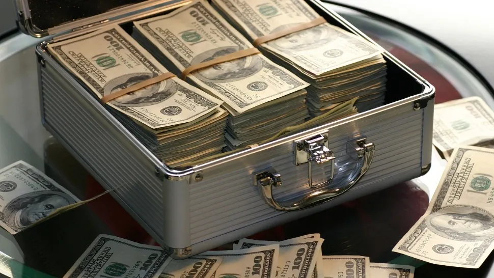 Ce trebuie să faci ca să primești aproape 100 de milioane de dolari salariu pe 4 ani?