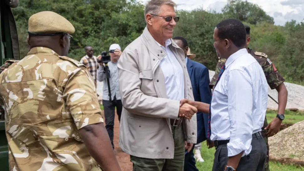 Vizitele lui Iohannis în Africa, REZULTATE ZERO. Două instituții ale statului confirmă LUXUL NEJUSTIFICAT al faraonului de la Cotroceni