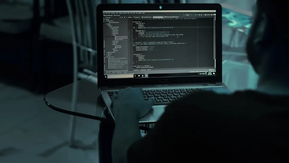 Creșterea atacurilor cibernetice în România: Cum să te protejezi de fraude online