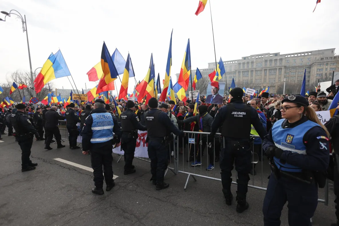 Protest mare de Ziua Micii Uniri: val masiv de nemulțumire civică! Fermierii și transportatorii vor ieși cu utilajele în stradă