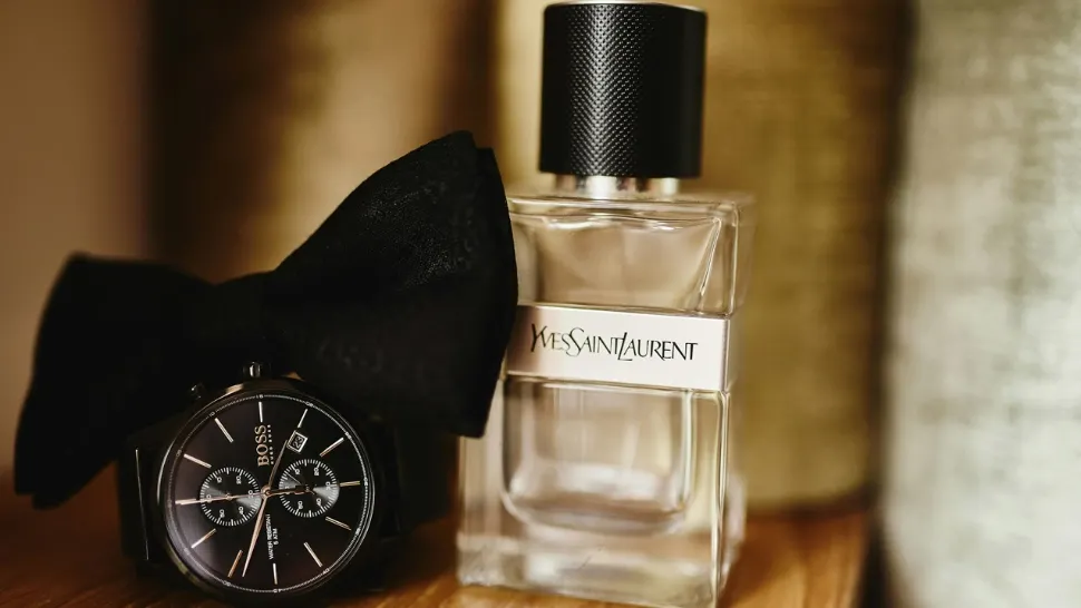 Yves Saint Laurent  - Povestea unui nume care a revoluționat moda și parfumeria (P)