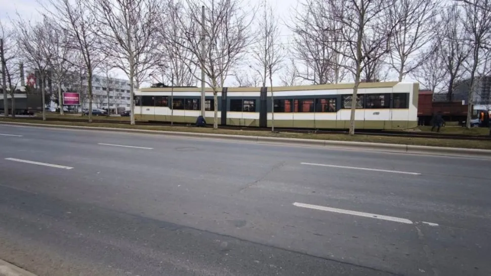Tramvai deraiat în București, două linii sunt afectate. STB a introdus curse navetă - FOTO