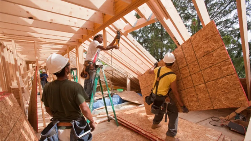 Un român a reușit să-și construiască o casă fără să facă un credit la bancă. Cum a reușit să facă economii