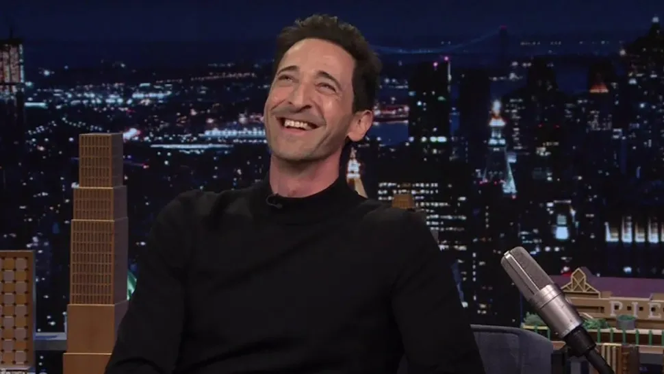 Nas de Oscar. Adrien Brody a povestit cum un make-up artist a vrut să-i desprindă nasul proeminent, crezând că este fals - VIDEO