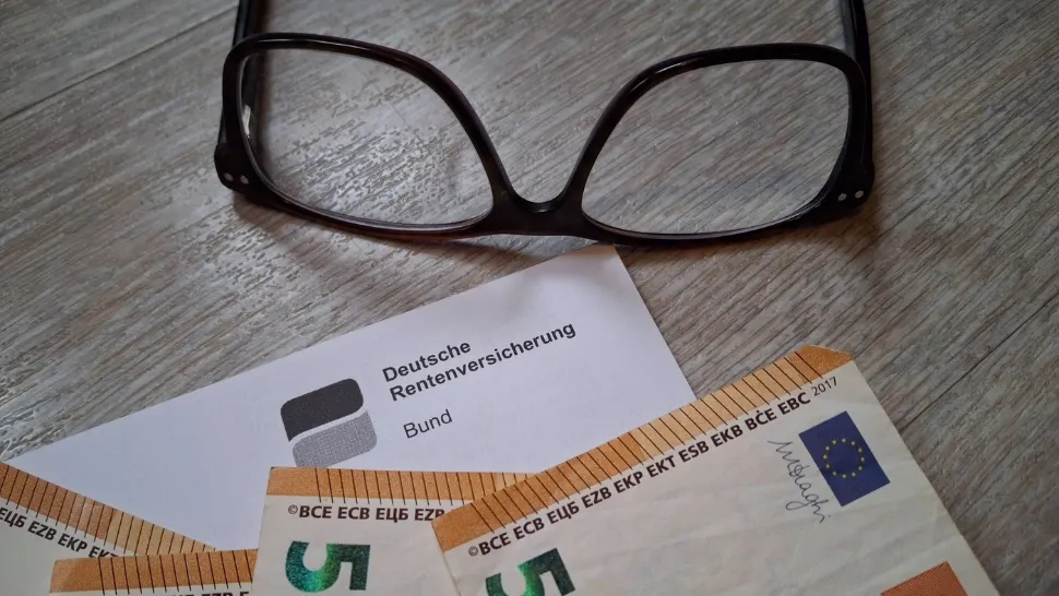 Pensionare anticipată pentru români: CONDIȚIILE care trebuie îndeplinite