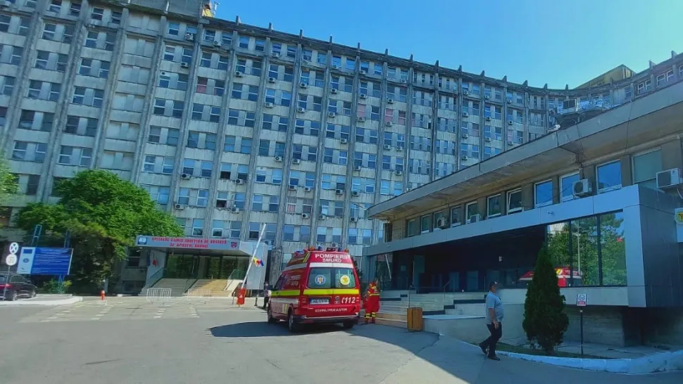 Focar de infecție la Spitalul Județean Constanța! Subsolul unității medicale, plin de șobolani morți, gunoaie și infiltrații 