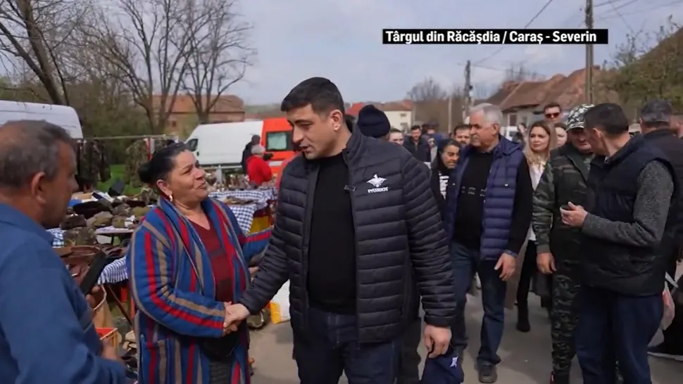 George Simion, în mijlocul oamenilor. Românii îi cer să le facă DREPTATE