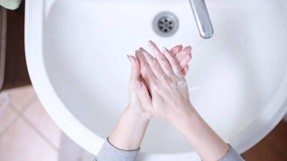 Greșeala colosală pe care o faci atunci când te speli pe mâni. Este un adevărat pericol pentru sănătate 