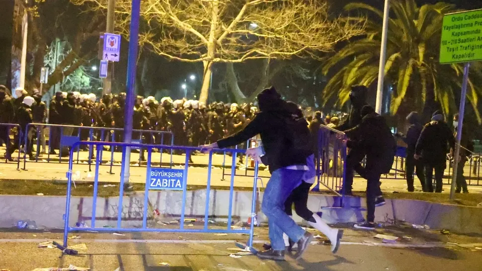 Proteste în Turcia! Ciocniri violente între protestatari și polițiști, scene dramatice