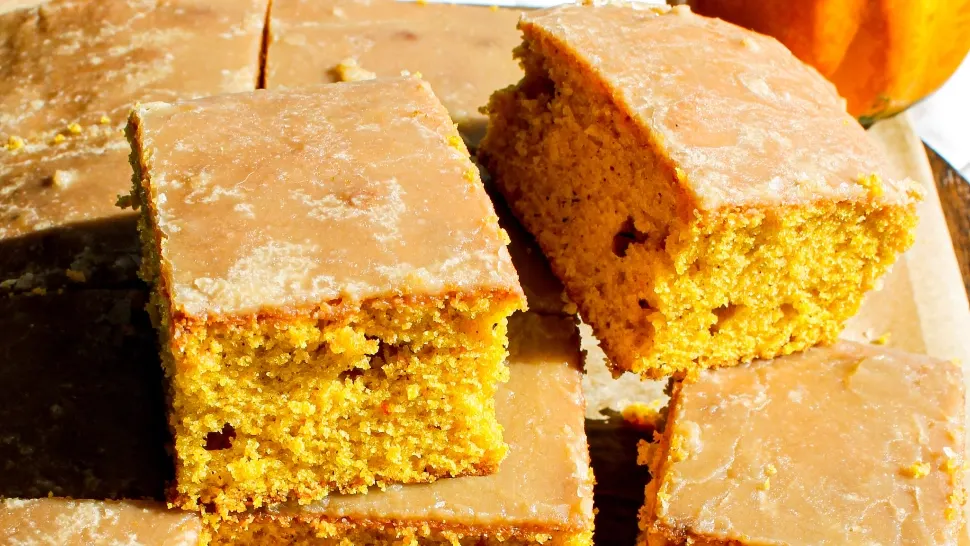 Rețetă de turtă dulce cu dovleac și alune. Un adevărat deliciu care îi va uimi chiar și pe cei mai pretențioși gurmanzi