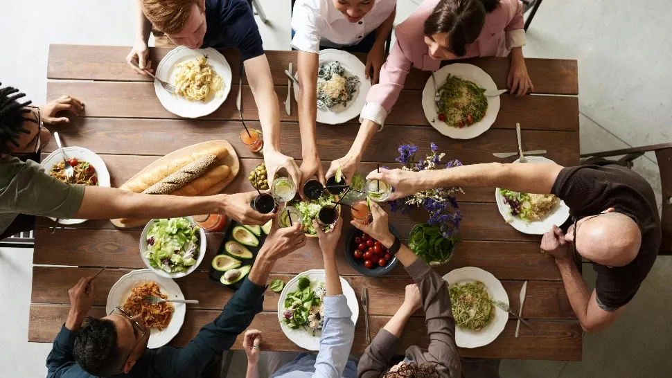 Cum să mănânci de Paște ca să nu te îngrași. Sfaturi de la un celebru nutriționist italian