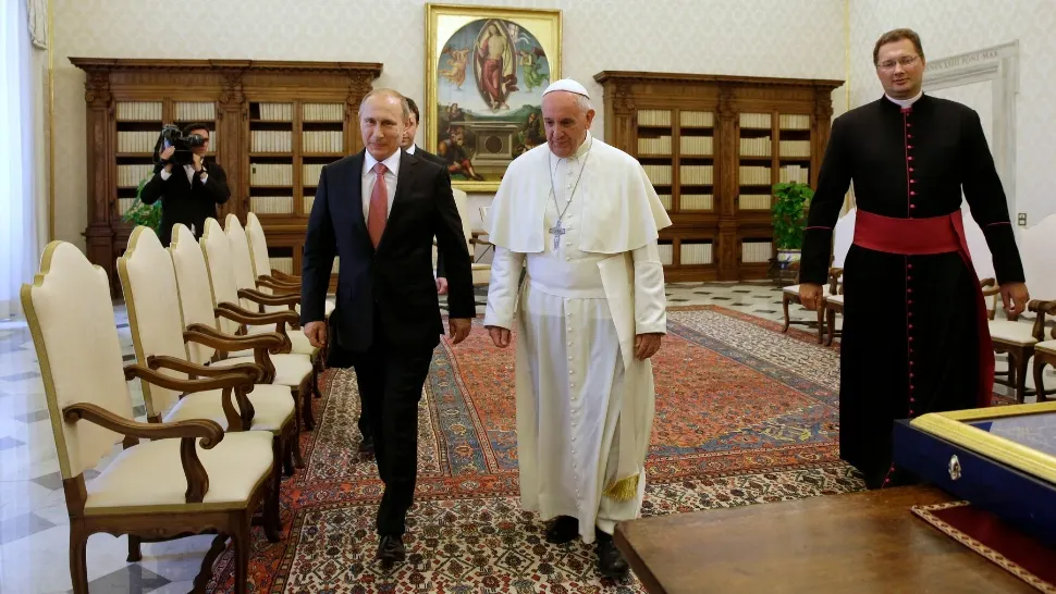  Cristoiu demontează scenariul lansat de CTP: Slavă Domnului că nu Putin a avut ultima audiență cu Suveranul Pontif