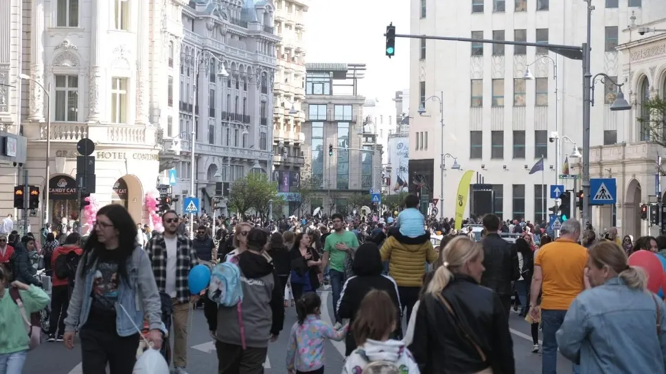Evenimentul „Străzi deschise în București” se suspendă, în weekendul 26-27 aprilie. E zi de doliu național