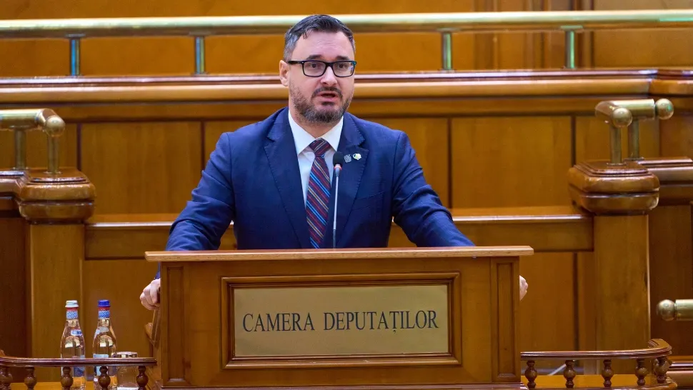 Surse: se pregătește un atac josnic care să-l incrimineze pe Simion. Dan Tănasă: „Sistemul încearcă să-l victimizeze pe Nicușor!”