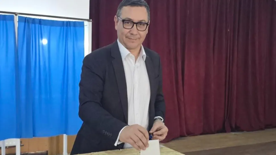 Alegeri prezidențiale. 2025. Victor Ponta a votat pe drum, în timp ce venea spre București