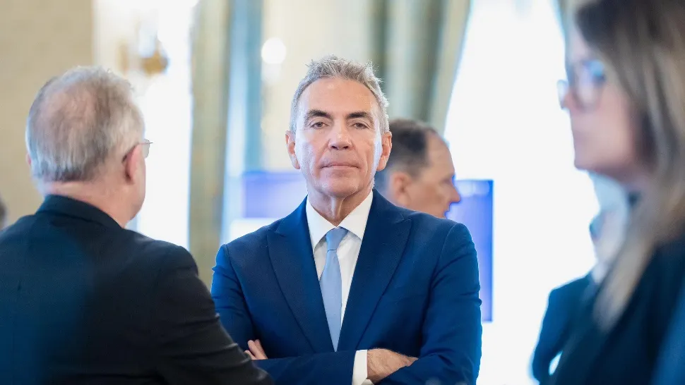 Consilierul lui Nicușor Dan, declarație halucinantă: Să scăpăm naibii de tâmpenia asta cu declarația de avere pusă în public!
