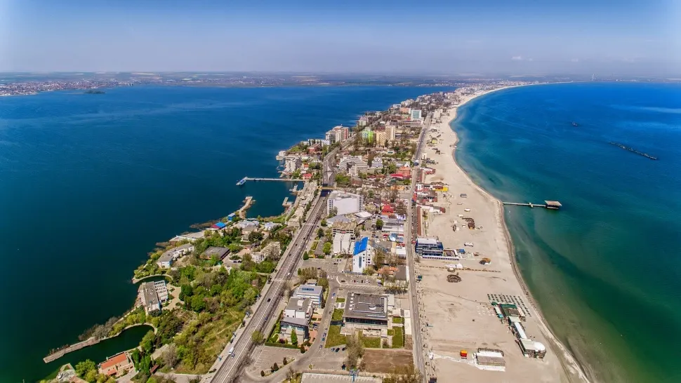 Alertă la Mamaia și Năvodari. S-au auzit zgomote puternice, asemănătoare unor explozii și s-au zguduit locuințele. Explicațiile MApN