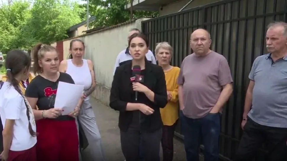 Bătaia de joc a lui Nicușor Dan. Oameni ținuți fără curent într-un bloc din Capitală