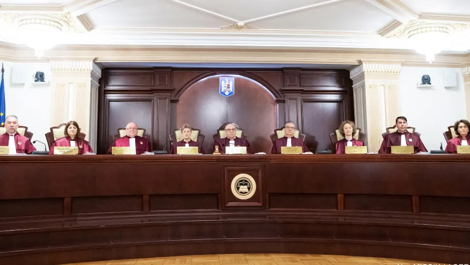 Veniturile fabuloase ale judecătorilor CCR. Ce au trecut în declarația de avere cei care apără pensiile nesimțite  