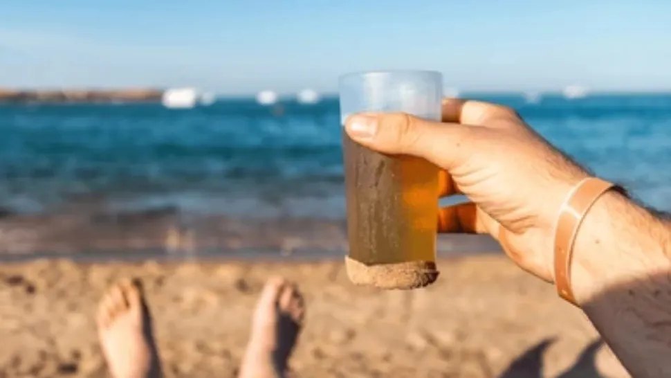 Prețuri astronomice pe litoral. Cât a dat un român pe alune, un corn și un suc în minivacanța de 1 Mai