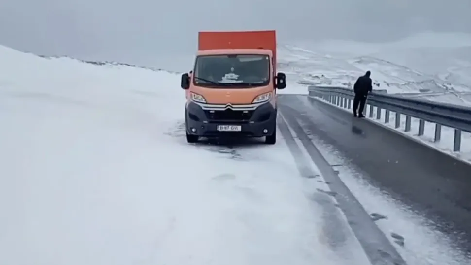 A nins din nou pe Transalpina. Vremea de iarnă amână redeschiderea șoselei montane - VIDEO