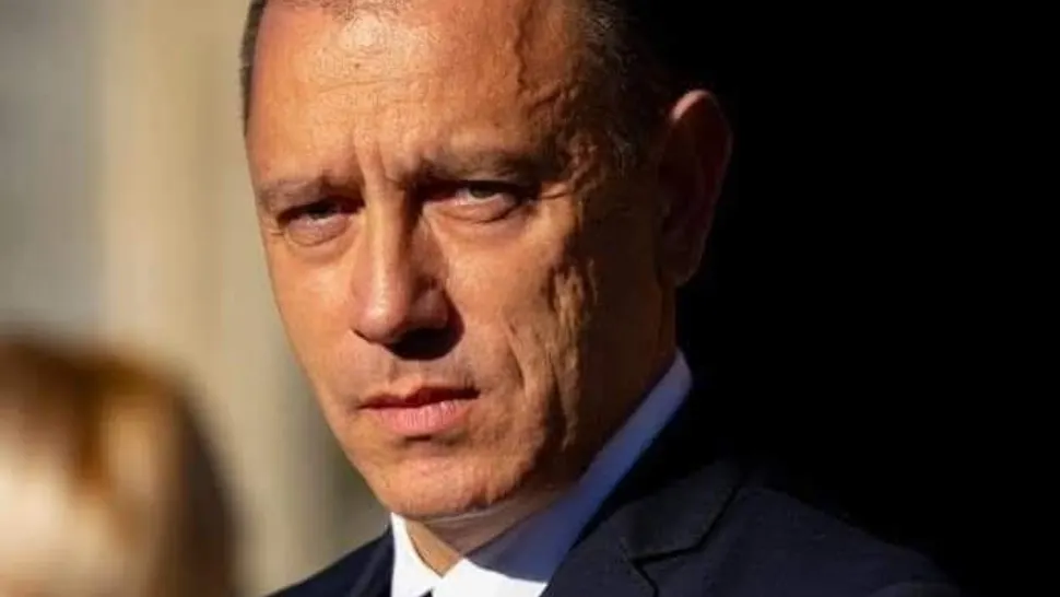 Lider PSD, reacție tăioasă pe Facebook: România? Pe hold. Nu ne mai permitem încă o criză politică