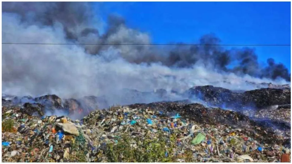 Incendiu la groapa de gunoi de la Aninoasa. Colectarea de deșeuri, suspendată temporar 