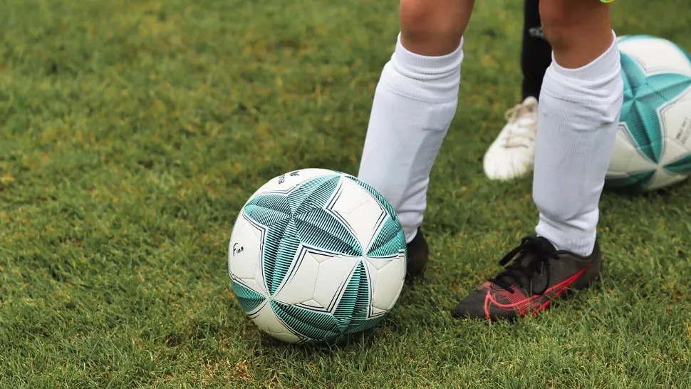 Fotbalist de 14 ani, în stare critică după o coliziune pe terenul de fotbal