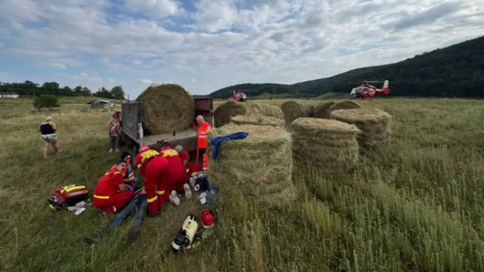 Sfârșit tragic pentru un bărbat din Timișoara. A murit după ce a căzut balotul de paie peste el