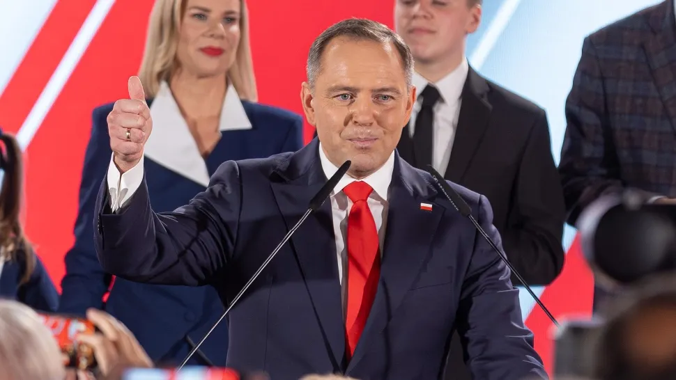 Cine este Karol Nawrocki, istoricul de 42 de ani care va conduce Polonia